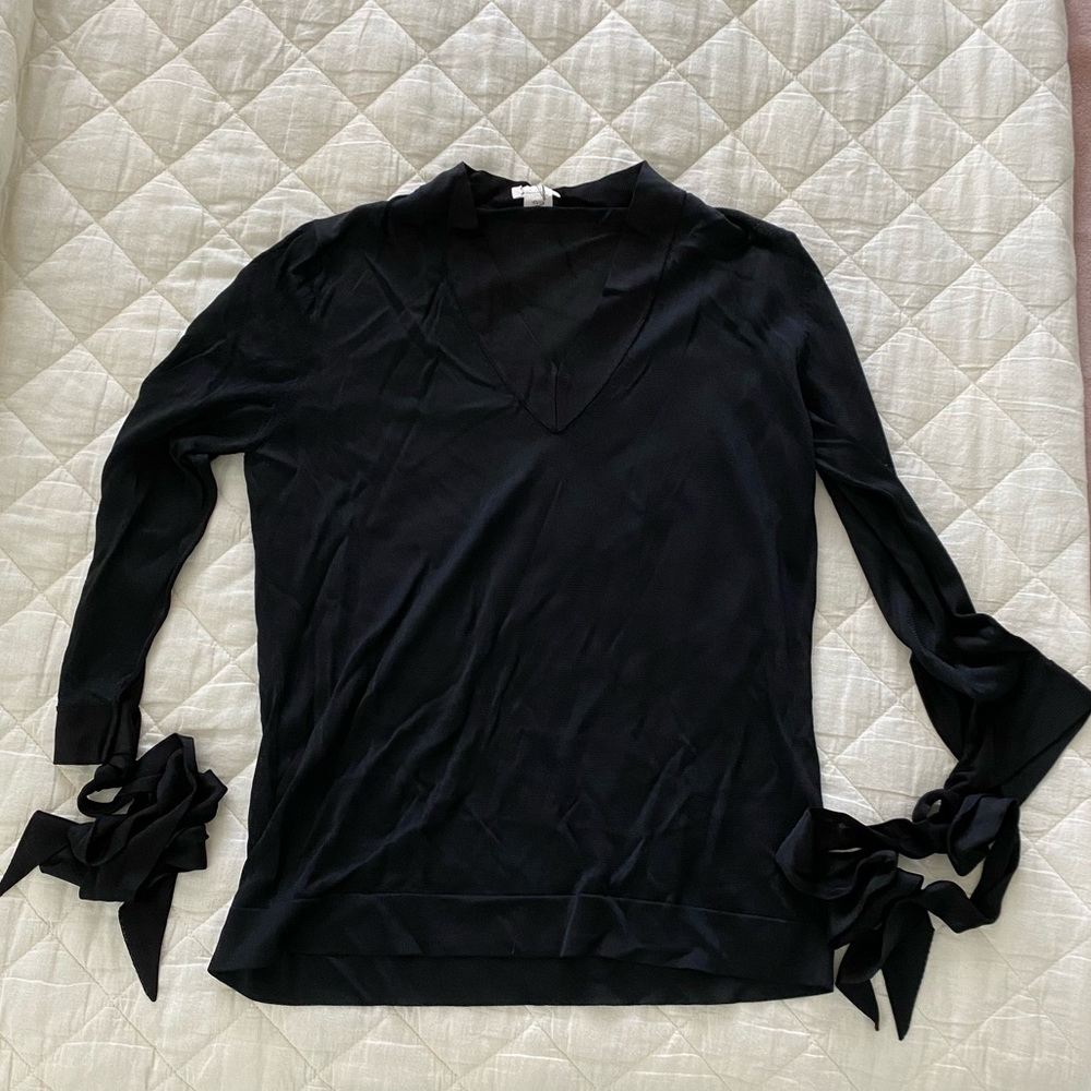 Hermès black v neck knit w/ sleeve ties size XS 38